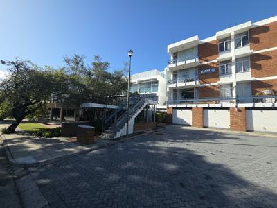 Duplex For Sale in Boston, Bellville